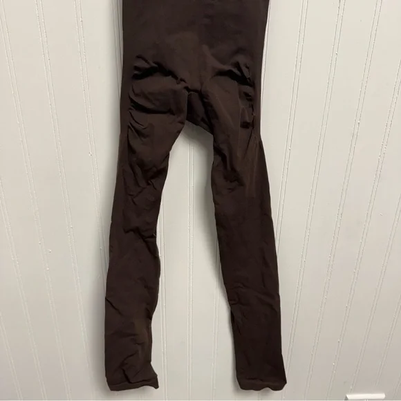 Skims Everyday Sculpt Open Bust Catsuit Espresso XXS - Picture 3 of 8